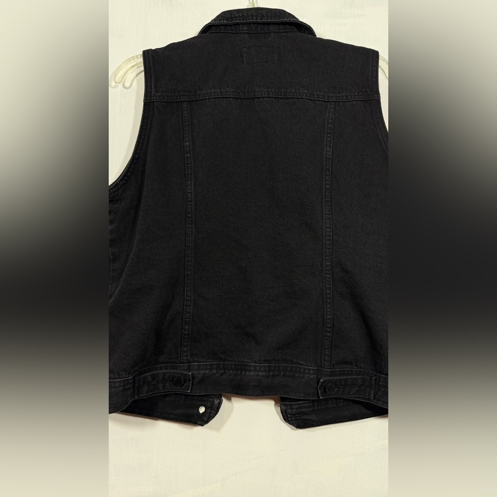 Universal Thread Size Medium Charcoal Black Denim Vest - Picture 9 of 12